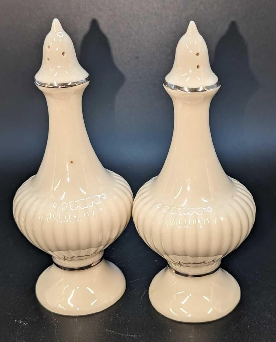 Vintage Lenox Essex Collection Salt & Pepper Shakers (1 of 8)