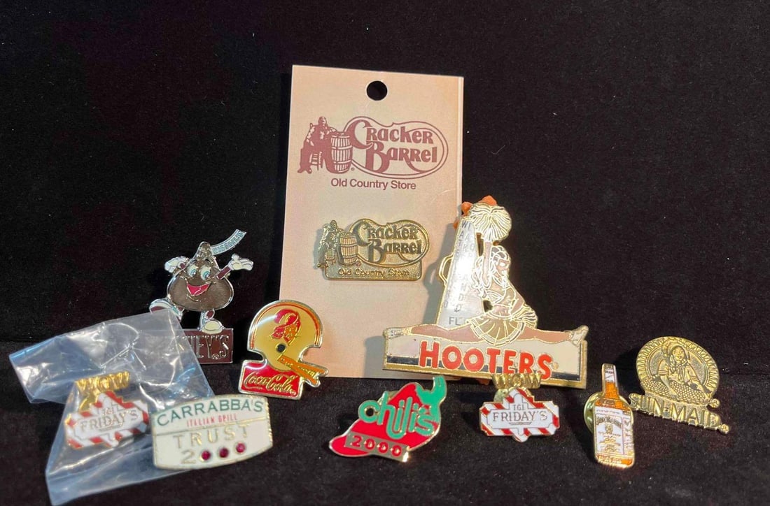 Popular Restaurants & Brands Enamel Pin Bundle (F18) (1 of 17)