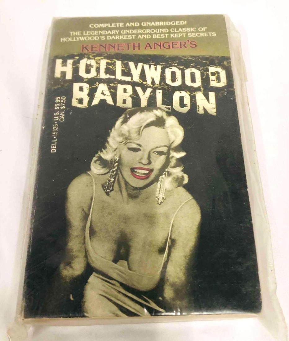 Hollywood Babylon Soft Cover By Kenneth Anger's: This lot contains Hollywood Babylon Soft Cover By Kenneth Anger's. It is approx 6 3/4" x 4 1/4" x 1" and it weighs about 0.6lbs. Overall the Book is in good used condition with some li