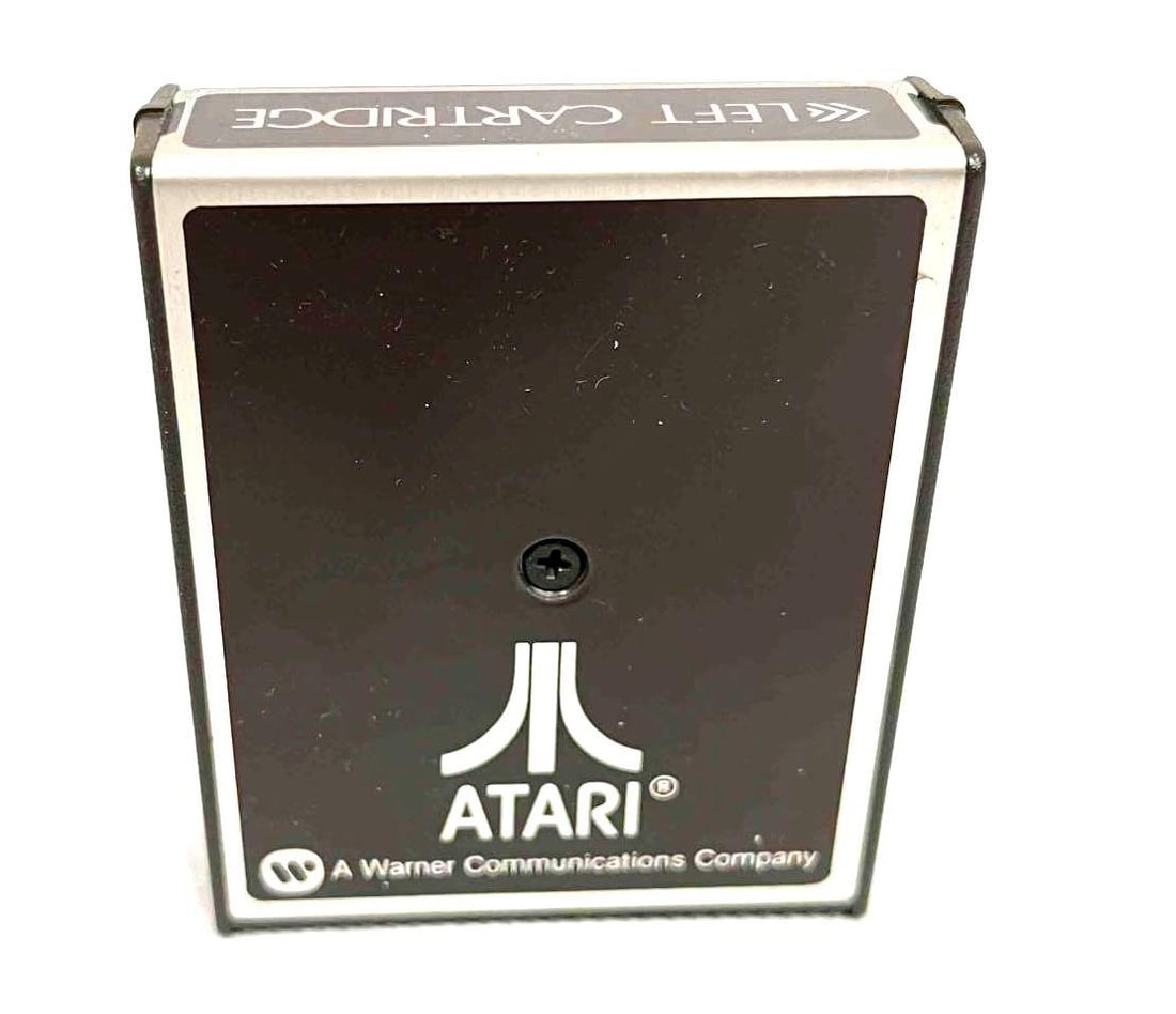 Vintage Atari Centipede Computer Game 1982 (1 of 8)