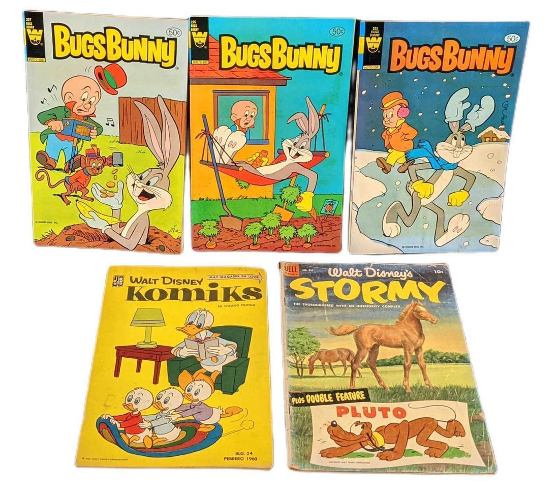 Vintage Disney And Warner Brothers Comic Books (1 of 7)