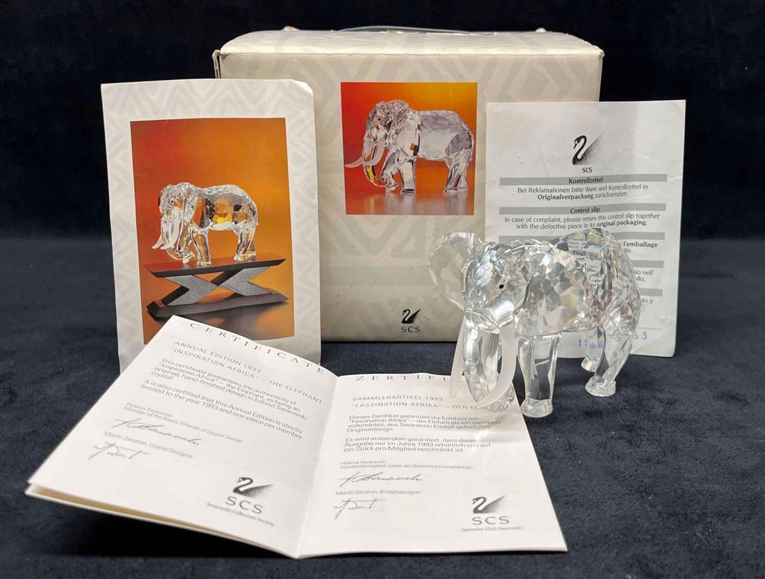 Swarovski Annual Edition 1993 Inspiration Africa The Elephant Original Box & Certificate: This lot contains a Swarovski Annual Edition 1993 Inspiration Africa The Elephant. Only made during 1993. Approx Measurements are listed below. Total weight is approx 1.6lbs. Overall the Swarovski Ele