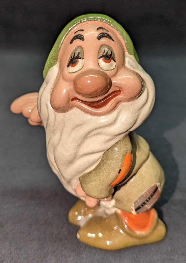 1940s Disney Sleepy Dwarf Evan K Shaw Pottery Figurine (1 of 7)