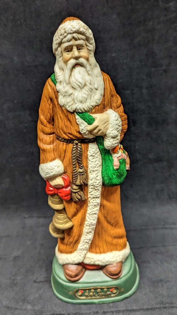 Grandeur Noel Porcelain Santa 1900 Belgium Figure (1 of 8)