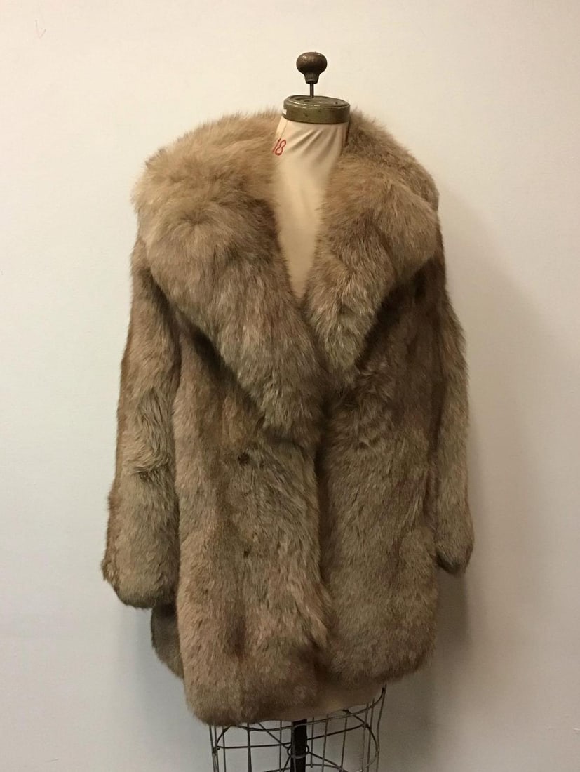 Atelier Beige Fox Stroller Fur Coat: Atelier Beige Fox Stroller Fur Coat. This coat features two hook and clips, two exterior pockets, Embroidered name "C.Di Mella" on the right interior panel, left panel embroidered initials 