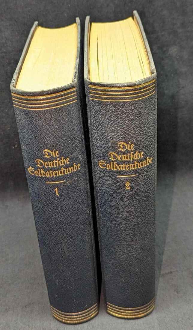 Die Deutsche Soldatenkunde Hardcover Book (1 of 11)