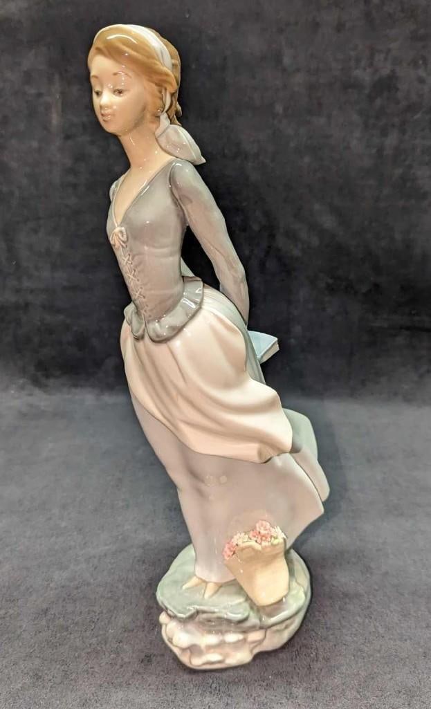 Retired Lladro Sea Breeze Girl With Flowers Figurine (1 of 7)