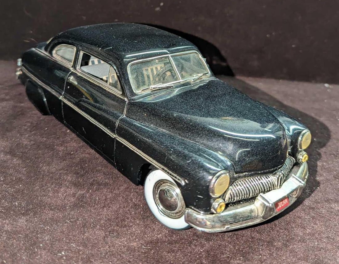 James Dean 1949 Mercury Coupe 1/18 Ertl