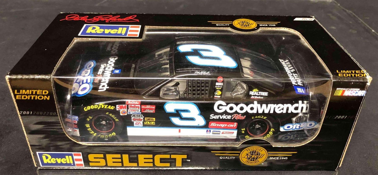 Revell Limited Edition Dale Earnhardt #3 Diecast Replica: This lot contains a Limited Edition Revell 1:24 Scale, Authentic Diecast Replica of Dale Earnhardt #3 2001 GM Goodwrench Service Plus Oreo Race Car in original packaging. It is approx 9" x 3-1/4&#