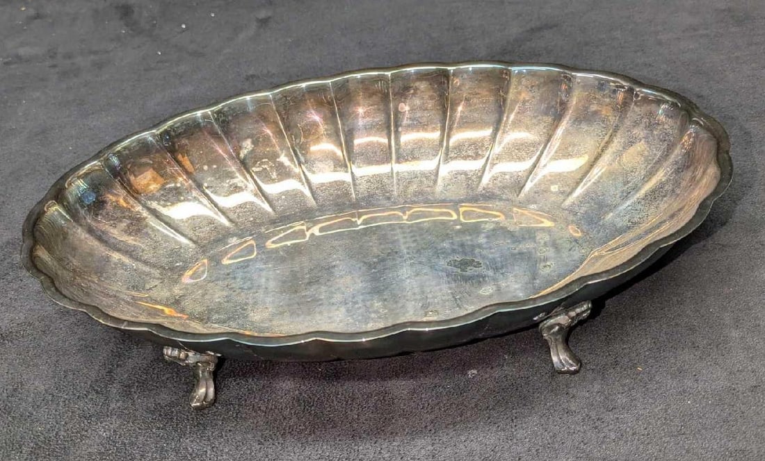 Vintage W.M. Silver Plated Scalloped Serving Dish (1 of 7)