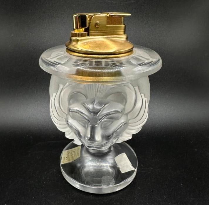 Lalique Tete de Leo Table Lighter (1 of 5)