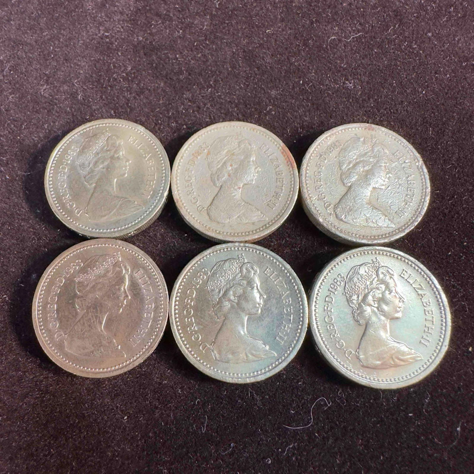 1983 Queen Elizabeth II One Pound Coin "Decus Et Tutamen" Set of Six (1 of 10)
