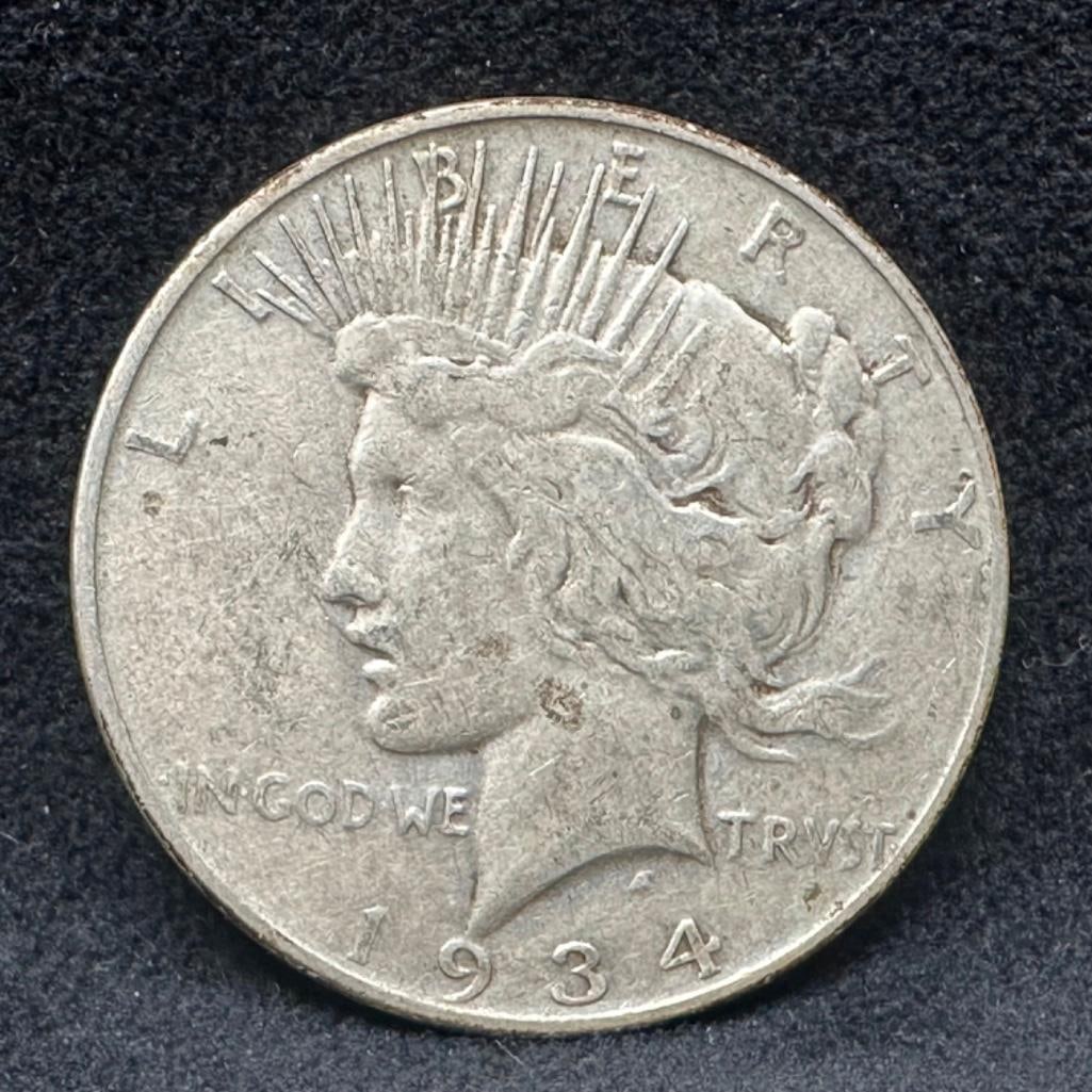1934 D Silver Peace Dollar (1 of 2)