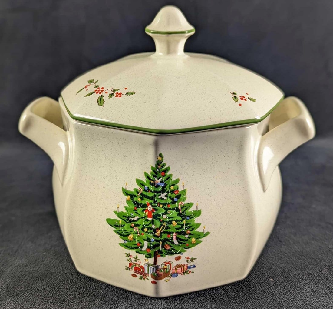 Retired Nova Studios Holiday Season Tureen & Lid: This series of fine china was released from only 1985 to 1987. The tureen is approx 9" x 8" x 8" and it weighs 2.85lbs. The tureen is in a good, vintage condition with some wear on the bot