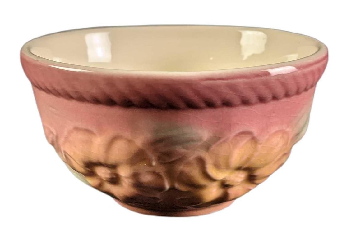 Hull Art Pottery Pink Sunglow Small Bowl (1 of 6)