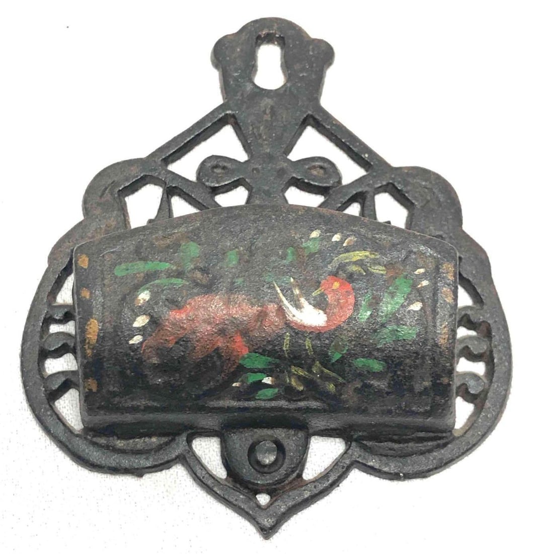 Antique Wall Mounted Match Safe in Cast Iron (1 of 6)