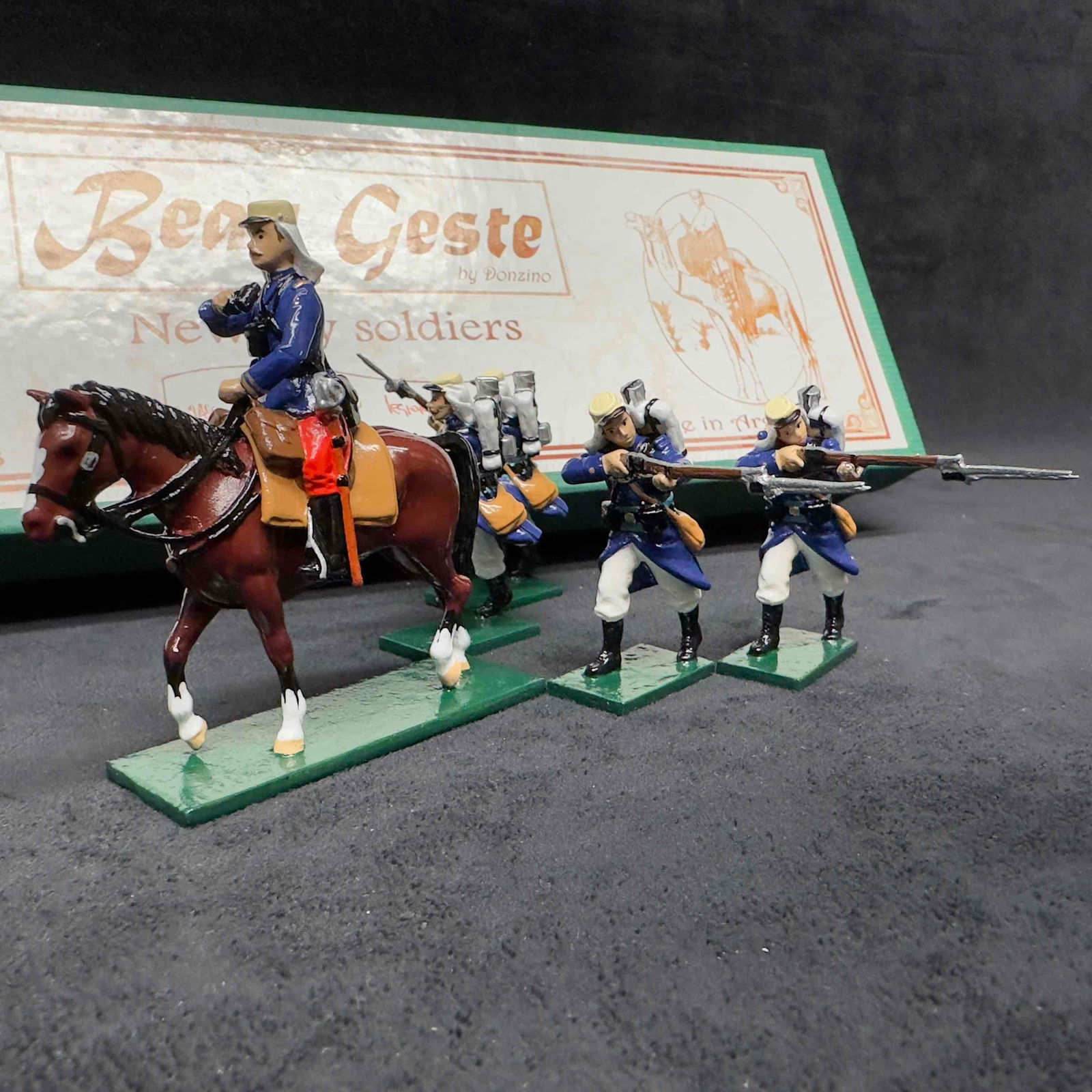 Beau Geste New Toy Soldiers 246 French Foreign Legion In Action 1900 Miniatures (1 of 6)