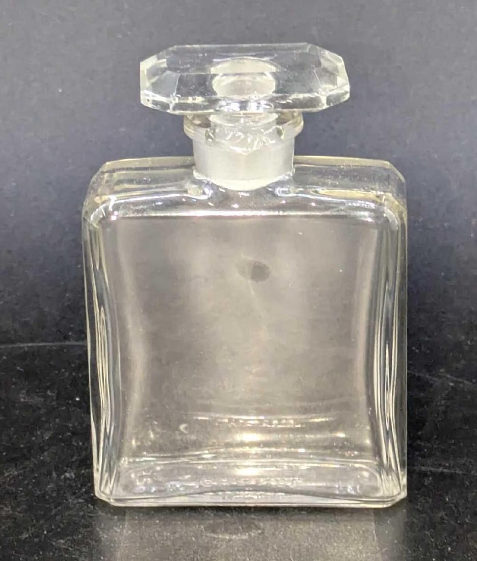 Vintage Chanel France 25B Perfume Empty Bottle (1 of 5)