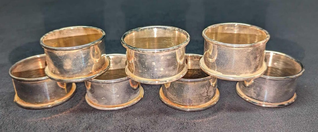 7 Vintage Leonard Silver Plated Napkin Rings (1 of 4)