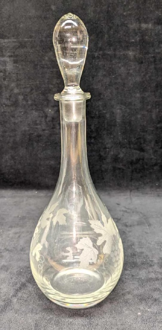 Vintage Etched Glass Leaves And Grapes Decanter (1 of 7)