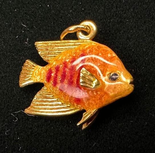 Kabana 18k Gold Enamel Fish Pendant (1 of 2)