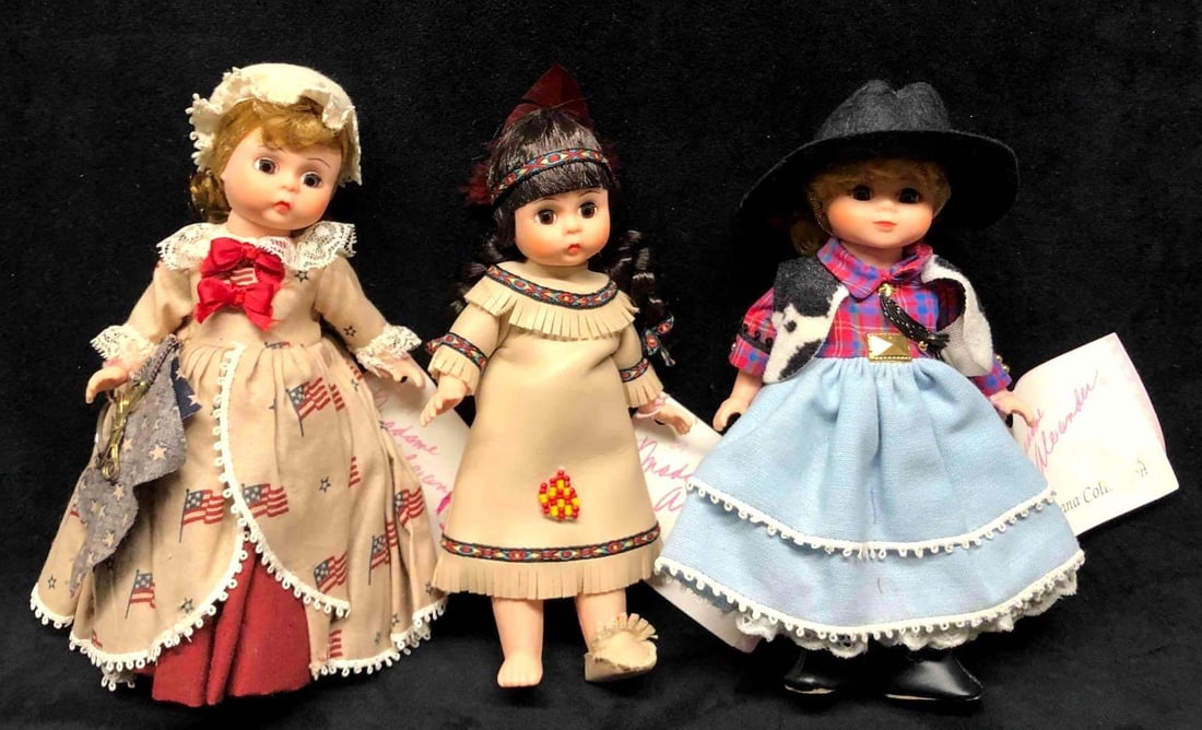 3 Madame Alexander Dolls Americana Collection Betsy Ross, Texas, & Pocahontas (1 of 12)