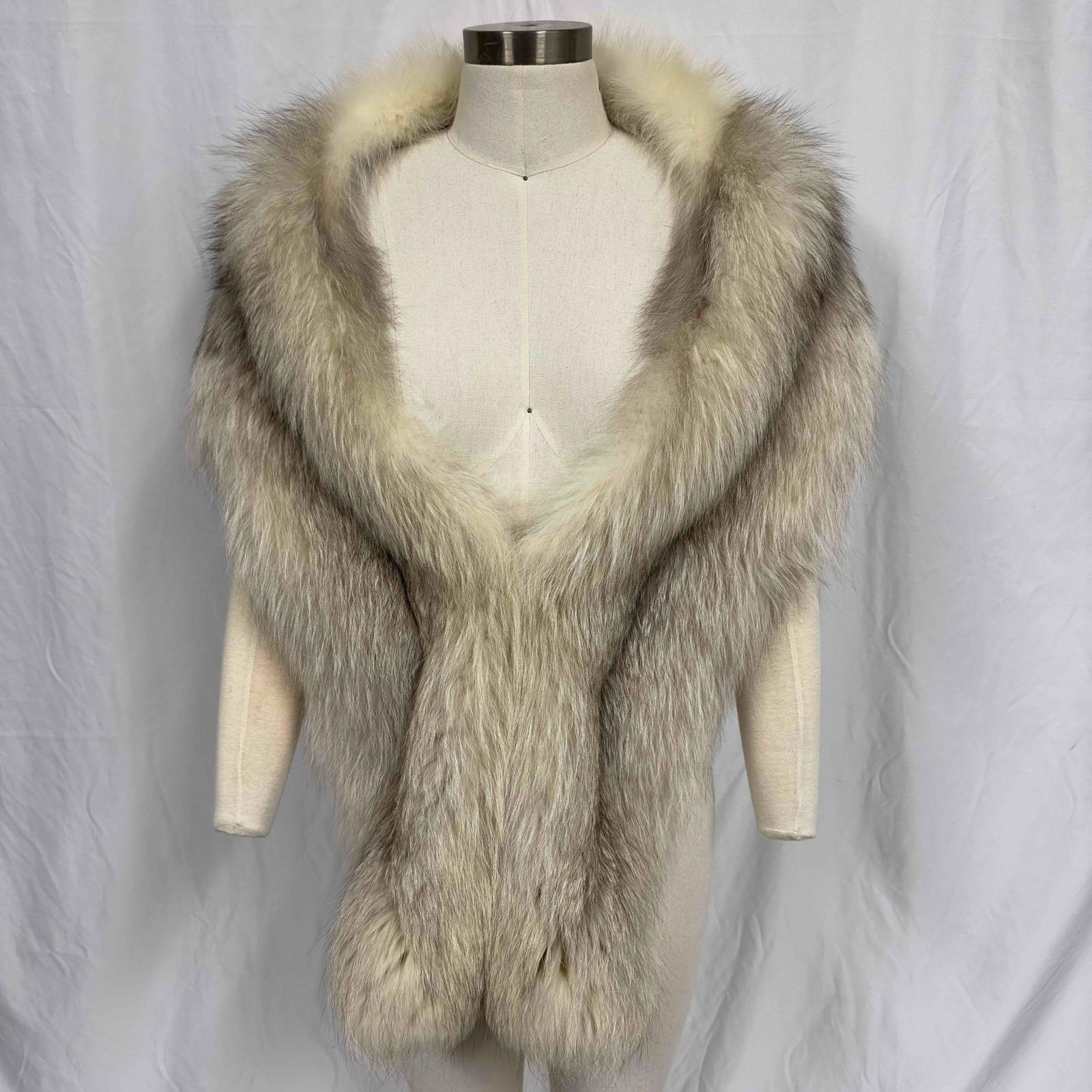 White Fox Fur Collar Scarf Wrap Shawl Neck Warmer Cape Capelet R90 (1 of 10)