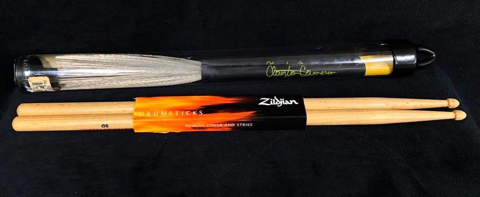 Regal Tip Clayton Cameron Brushes W/ Drumsticks (1 of 5)