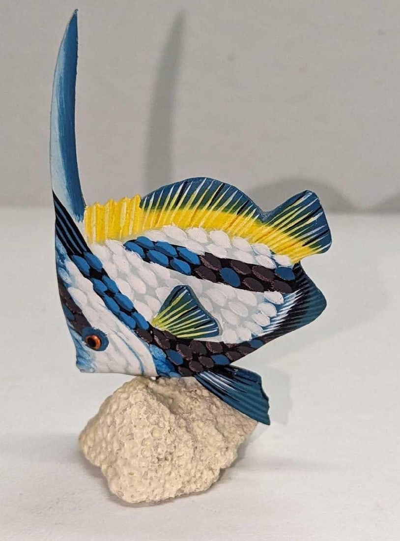 Vintage Penco Tropical Fish Hand Painted Figurine (1 of 5)