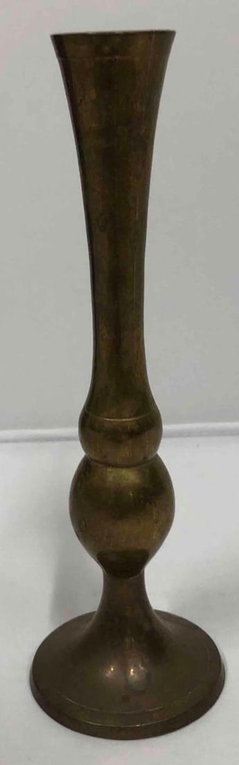 Waccamaw Mini Brass Vase: This lot contains a Waccamaw mini brass vase. Made in India. It is approx 2 1/4" x 2 1/4" x 7" and weighs about 0.3lbs. Overall the vase is in good used condition with some light ware from use ov