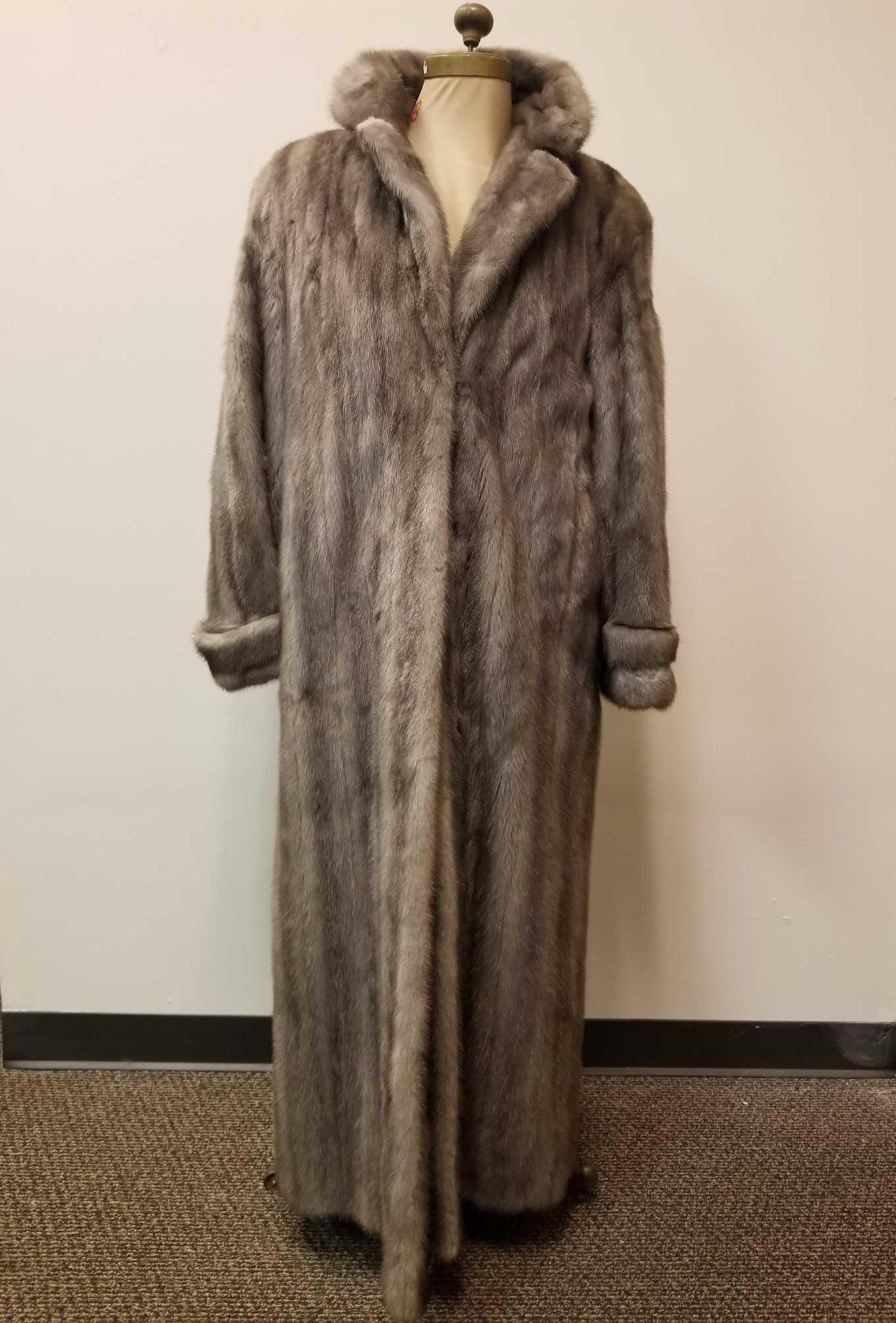 Long Mink Fur Coat By Jones Furs (1 of 7)