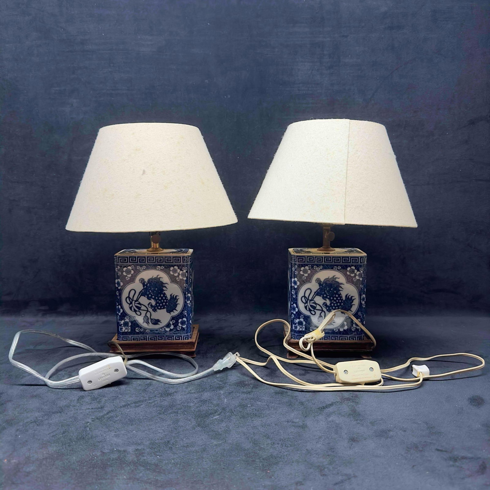 Blue and White Porcelain Chinese Table Lamp Guardian Lion Foo Dog Set of Lamps (1 of 10)