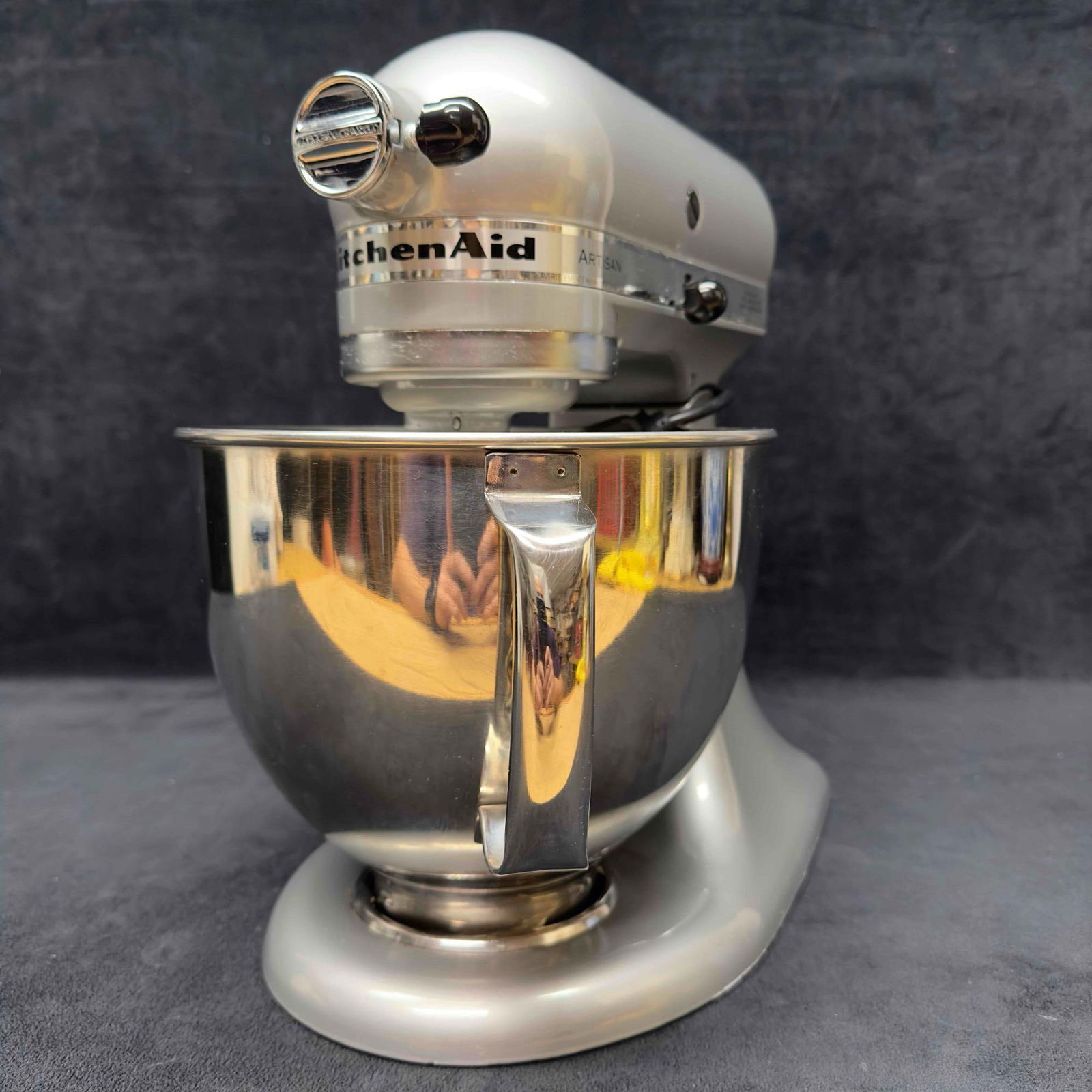 KitchenAid KSM150PSMC Artisan Tilt Head Stand Mixer Silver (1 of 8)