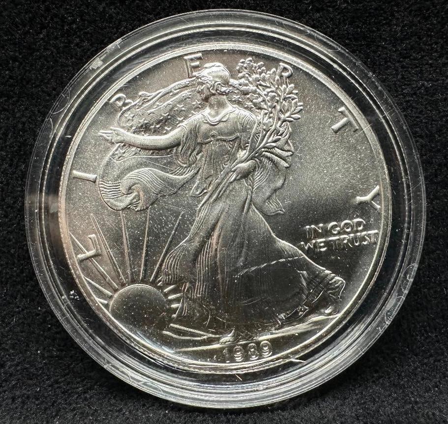.999 Silver US Mint 1989 Silver Eagle (1 of 2)