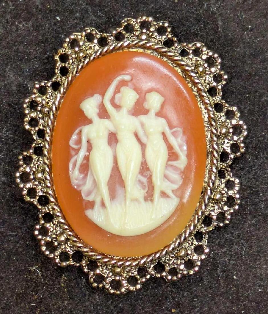 Vintage Goldtone Three Muses Brooch (1 of 3)