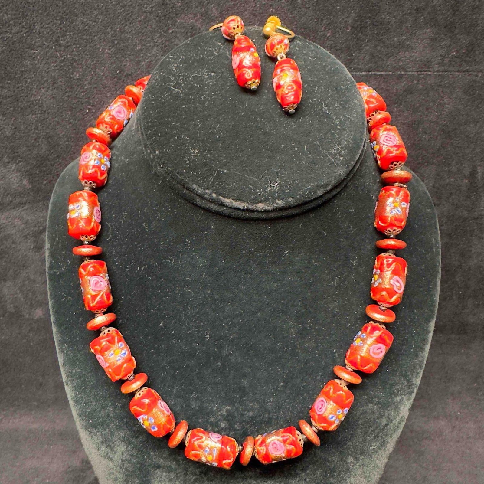 Murano Venetian Lamp Work Art Glass Red Fiorato Bead Necklace and Earrings Set C2: Murano Venetian Lamp Work Art Glass Red Fiorato Bead Necklace and Earrings Set C2. Necklace and earrings with red colored glass beads with beautiful hand painted designs on each. The necklace and earr