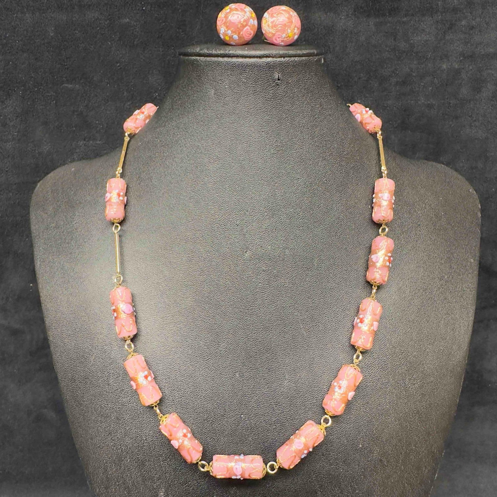 Murano Venetian Lamp Work Art Glass Pink Fiorato Bead Floral Necklace and Earrings Set C3: Murano Venetian Lamp Work Art Glass Pink Fiorato Bead Floral Necklace and Earrings Set C3. Necklace and earrings with pink colored glass beads with beautiful hand painted designs on each. The necklace