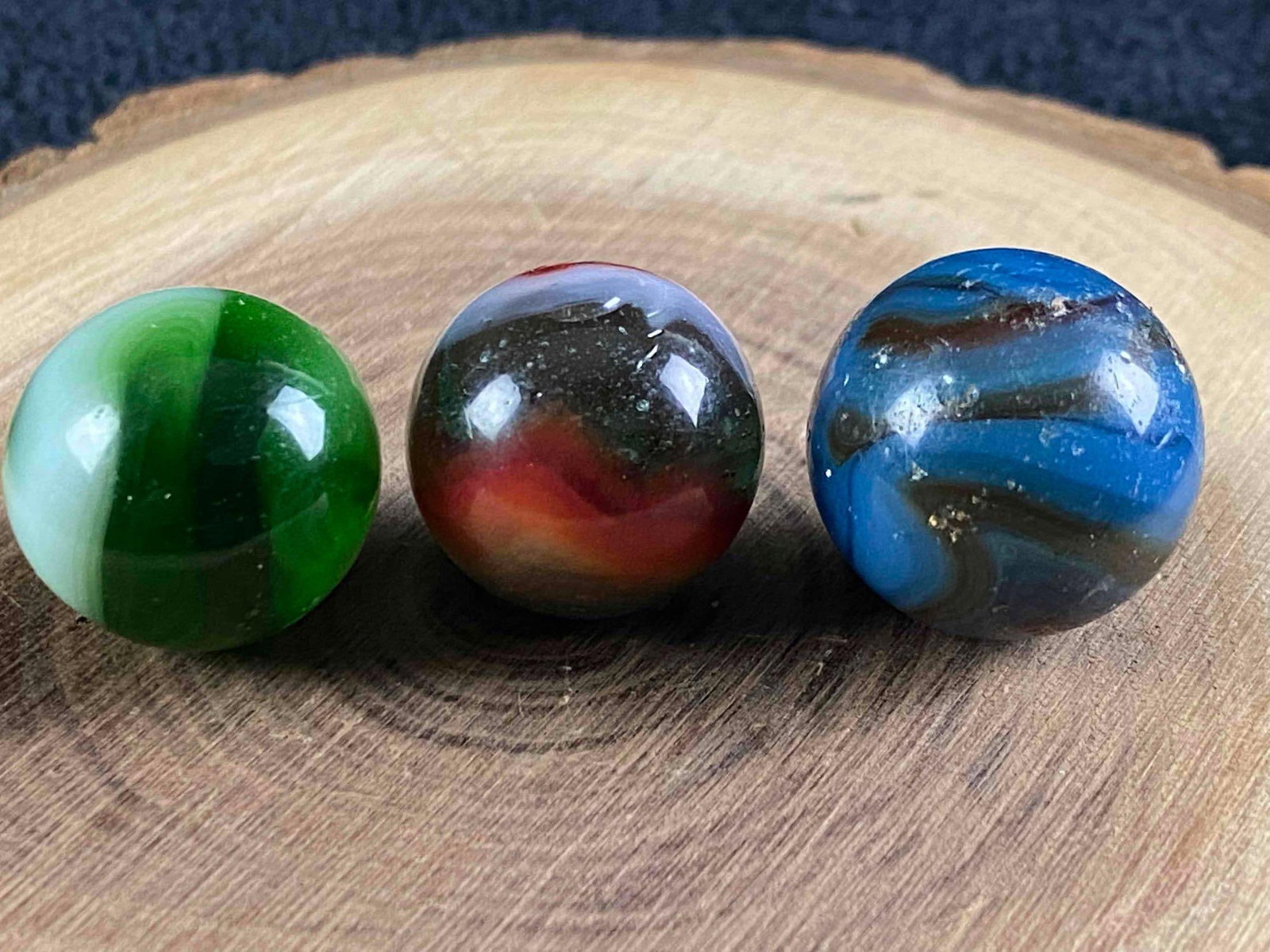 Mixed Lot Of 3 Antique Marbles: These Antique - Vintage Marbles have been researched to the best of our knowledge . We are not experts or graders in this area please view all our pictures they are part of our description . Feel free
