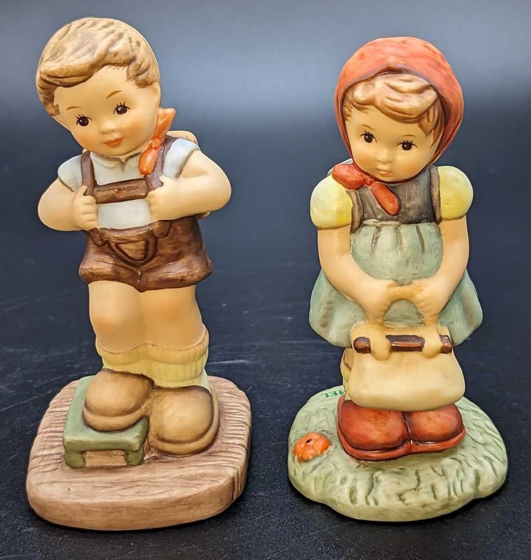 Goebel Hummel 1996 You Did It & Proud Moment Figurines: Goebel Hummel 1996 You Did It & Proud Moment Figurines. This set comes with: (1) "Proud Moment" Girl BH 15 Figurine. This is approx 1 1/2" x 2 1/4" x 3". (1) "You Did It&#