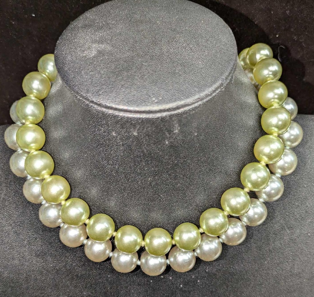 2 Genuine European Glass Pearl Choker Necklaces: 2 Genuine European Glass Pearl Choker Necklaces. Each is approx 17 1/2". The total weight is 0.37lb. Both are lead-free and have gold-tone clasps. Both also have the original tags.