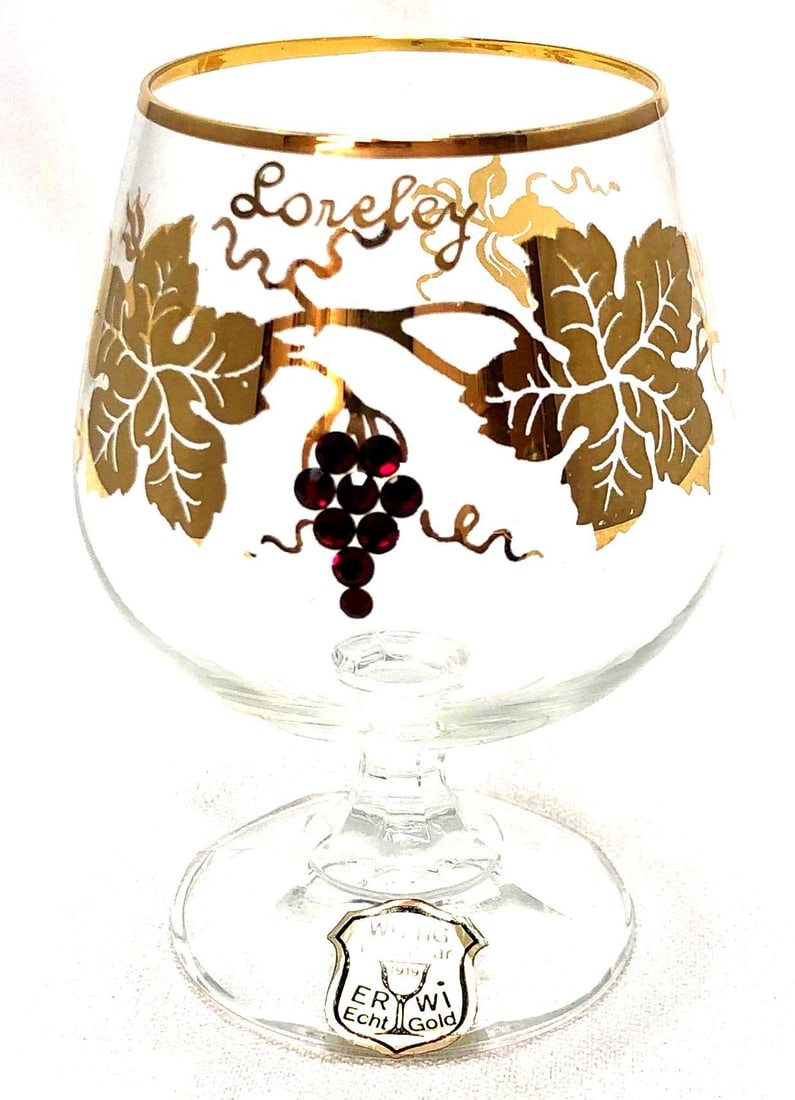 1919 Wittig Hadamar Er Wi Echt Gold Loreley Stemware: 1919 Wittig Hadamar Er Wi Echt Gold Loreley Stemware with Bejeweled Grapes and Grape Leaves. Made in West Germany. The German Stemware is approximately 4" x 2-3/4" x 2-3/4" and weighs about 
