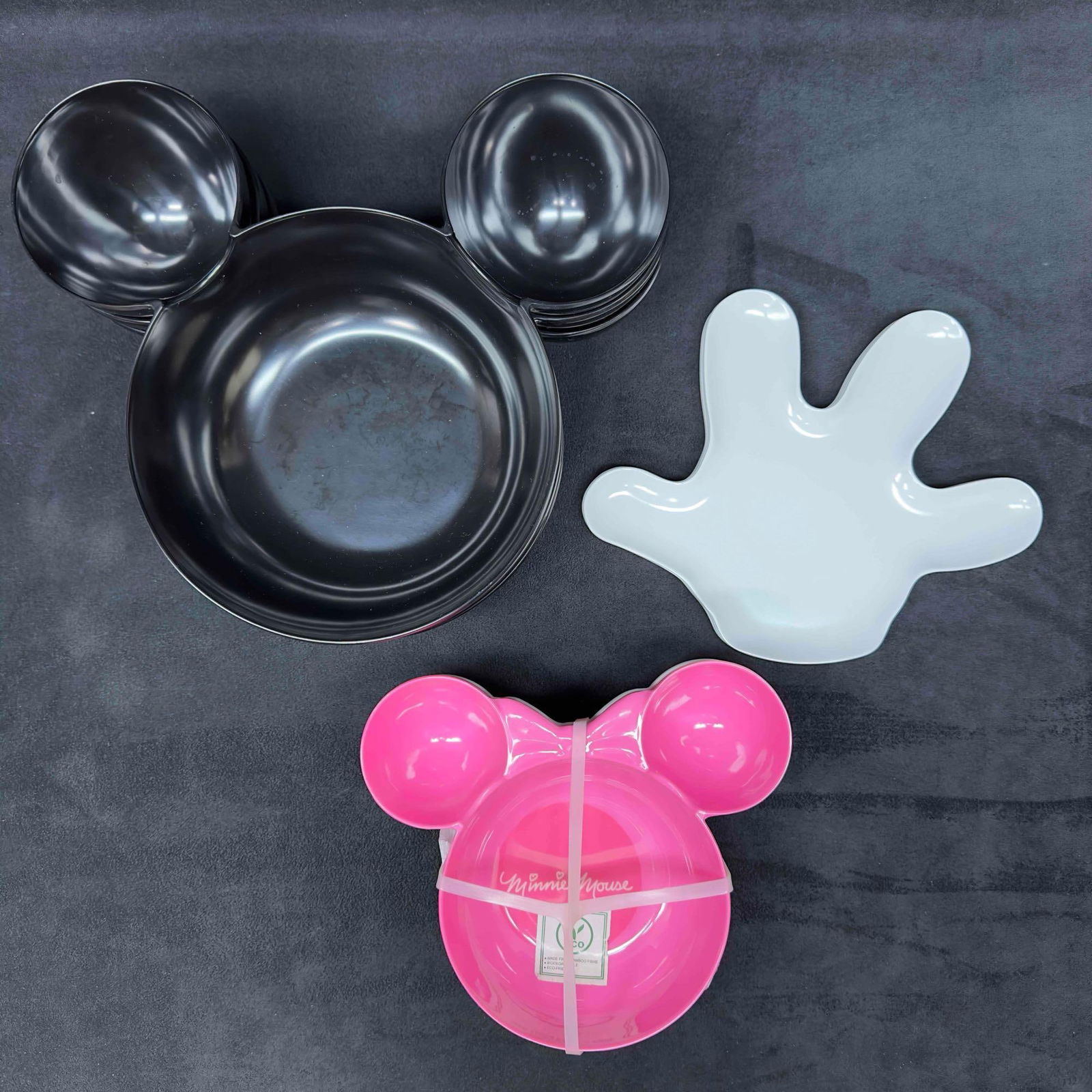 Mickey Mouse Hand Snack Plates Head Bowls by ZAK! Designs and Minnie Mouse Bowls Disney Set: Mickey Mouse Hand Snack Plates Head Bowls by ZAK! Designs and Minnie Mouse Bowls Disney Set. This set includes three different Disney kitchen home decor plates and bowls. Disney Minnie Mouse Pink and