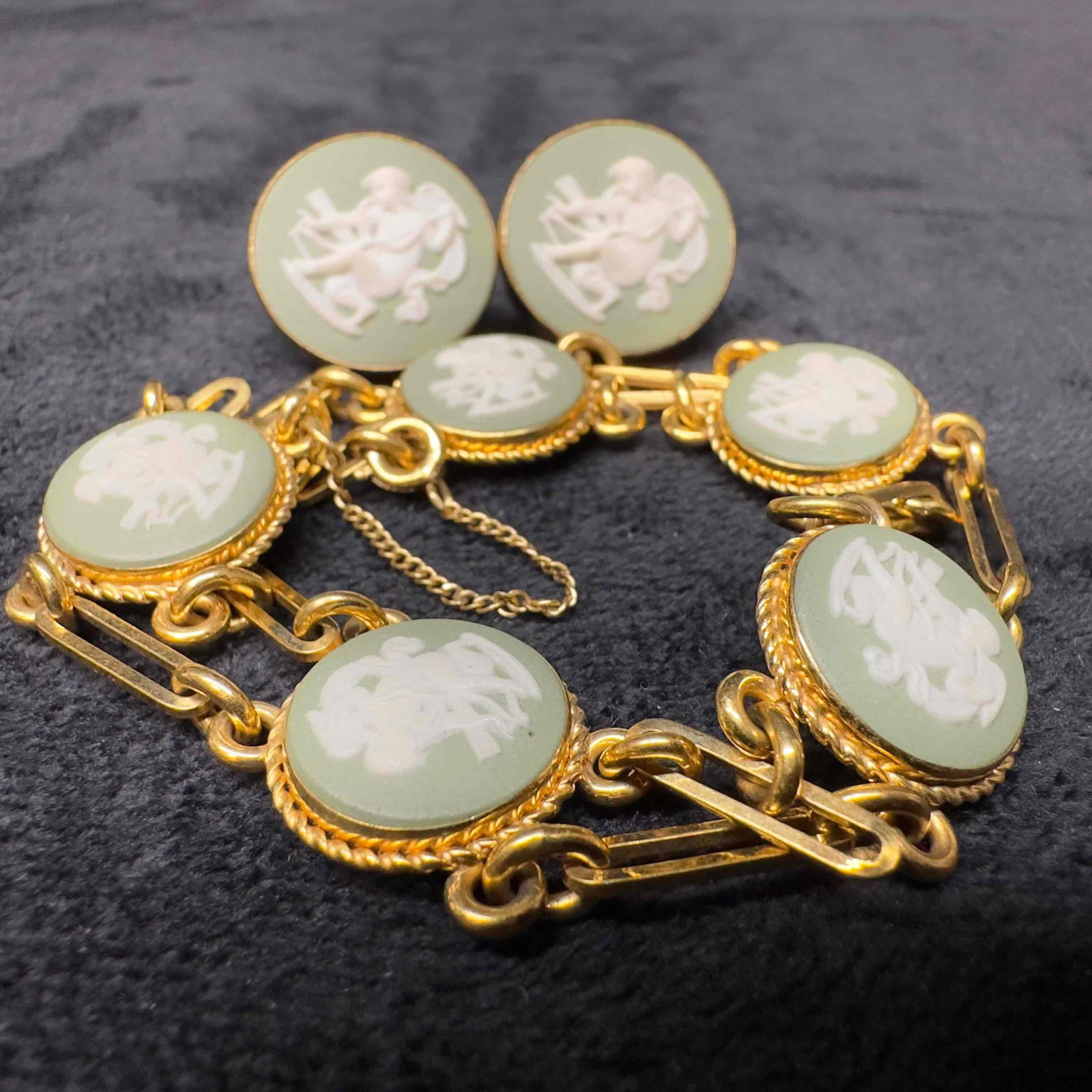 Van Dell Wedgewood Jasperware 12K Gold Filled Green Earrings and Bracelet Set (1 of 13)