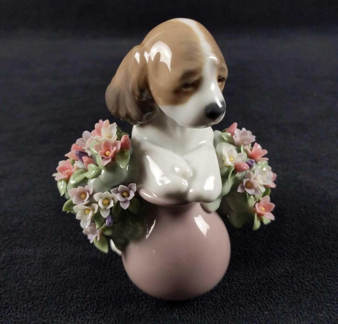 Lladro Take Me Home Adorable Dog Flowers (1 of 7)