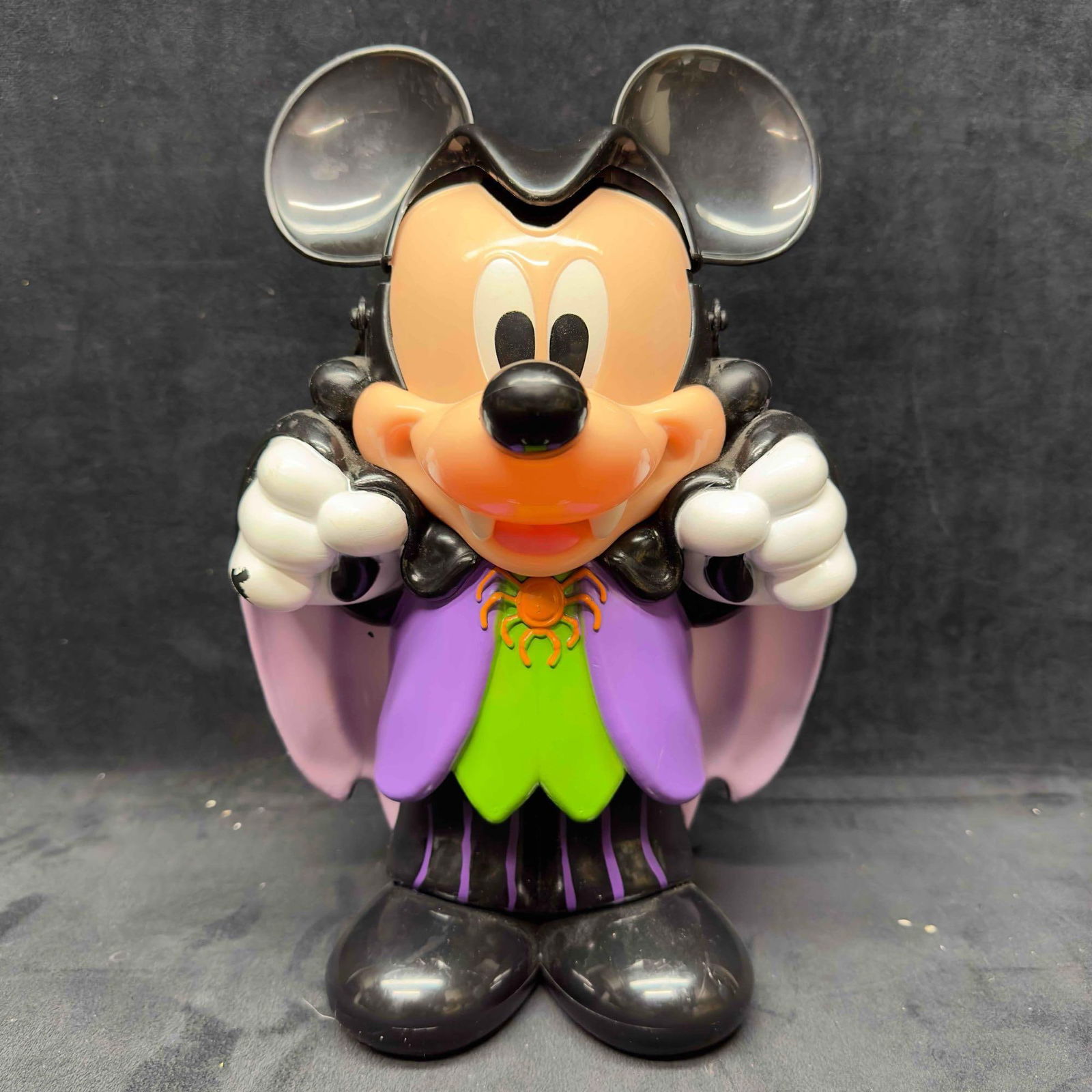 Disney Parks Vampire Dracula Mickey Mouse Halloween Popcorn Bucket (1 of 7)