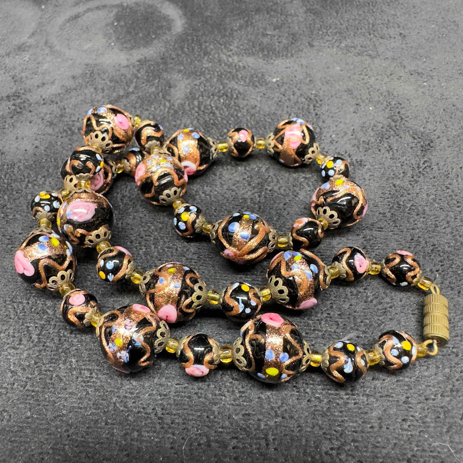 Murano Venetian Art Glass Lamp Work Bead Black Beaded Necklace B56 (1 of 8)
