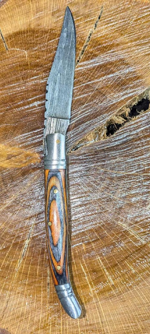 MHS Cutlery Steel Pocket Knife And Case RTCOO: MHS Cutlery Steel Pocket Knife And Case RTCOO. The case is approx 2" x 1 1/4 x 5 3/4" and it weighs 0.29lb. With the knife out, the knife is approx 3/4" x 5/8" x 9". The switchblade does not appear to
