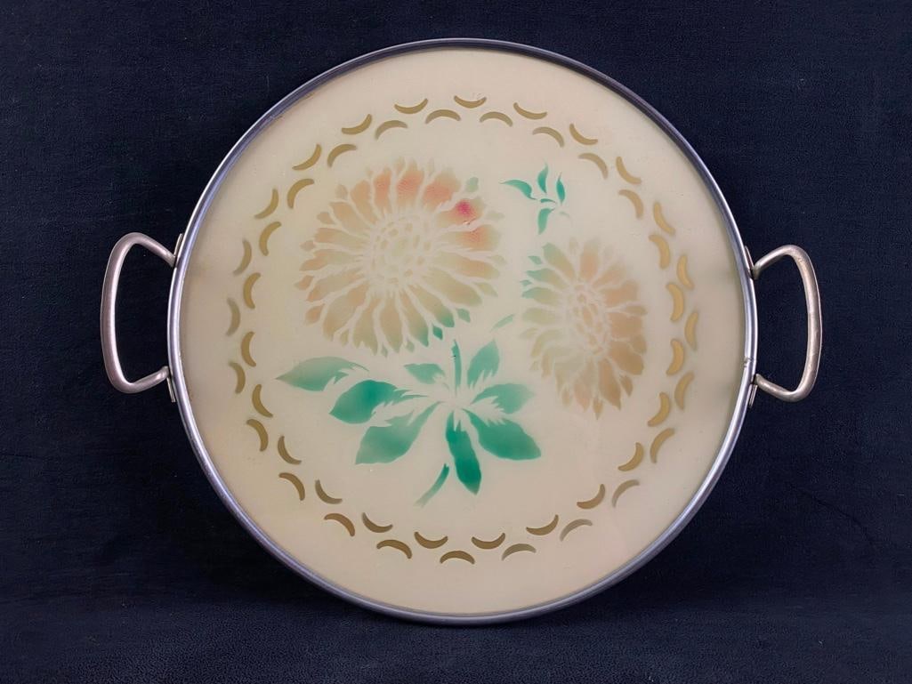 Vintage Painted Serving Tray: Vintage Painted Serving Tray Vintage metal and plastic serving tray, hand painted with flower pattern. Bottom and sides, as well as handles are metal, with serving surface made of plastic painted on