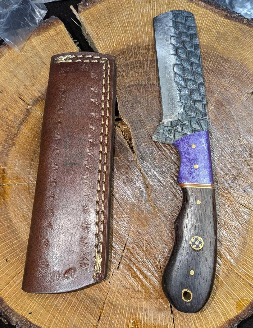 MHS Cutlery Steel Knife & Leather Sheath RTCM: MHS Cutlery Steel Knife & Leather Sheath RTCM. Steel knife comes in a leather sheath. Is approx 2 1/4" x 1" x 8 5/8" and it weighs 0.47lb. The knife does not appear to have been used and has a sm