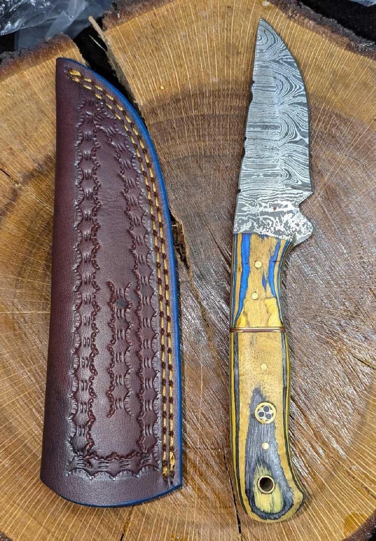 MHS Cutlery Steel Knife & Leather Sheath RTCS: MHS Cutlery Steel Knife & Leather Sheath RTCS. The knife does not appear to have been used. This is approx 2 1/4" x 1" x 9" and it weighs 0.41lb. The handle is made of a polished wood. Has an printed 